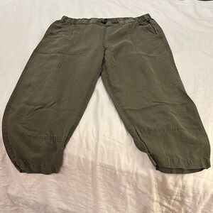 Eileen Fisher Women's Classic Crepe Pants in Olive Green